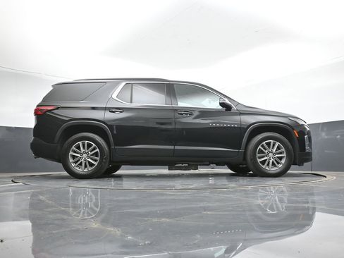 Used 2023 Chevrolet Traverse LT image 47