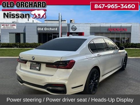 Used 2022 BMW 750i xDrive w/ Executive Package image 7