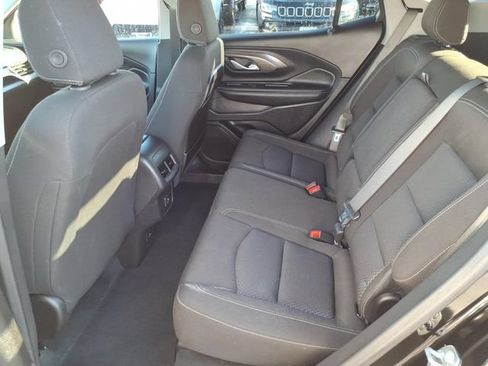 Used 2024 GMC Terrain SLE w/ Driver Convenience Package AWD/4WD image 7