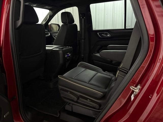 Used 2023 GMC Yukon SLT w/ SLT Premium Package AWD/4WD image 27