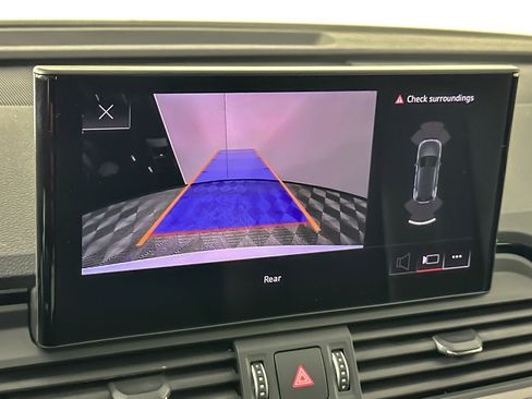 Used 2023 Audi Q5 2.0T Premium w/ Convenience Package image 18