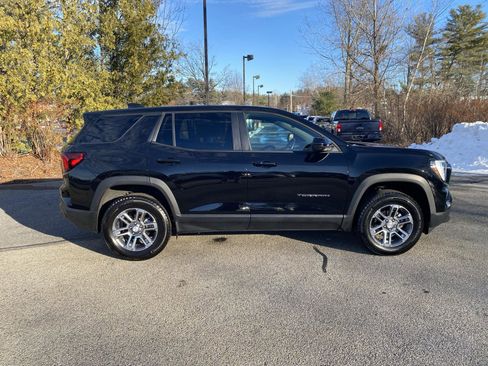 Used 2025 GMC Terrain Elevation image 8