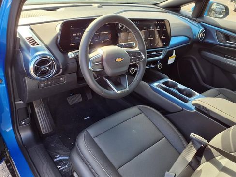 New 2026 Chevrolet Equinox EV LT image 8