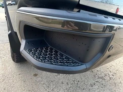 Used 2022 GMC Sierra 3500 Denali image 32