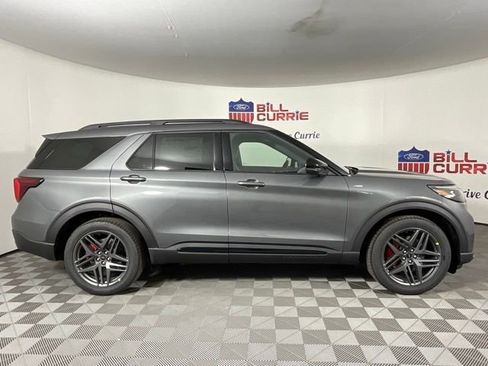 New 2026 Ford Explorer ST-Line w/ ST-Line Street Pack image 2