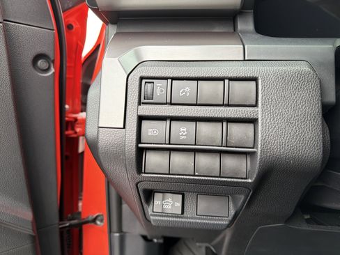 Used 2024 Toyota Tacoma TRD Off-Road image 15