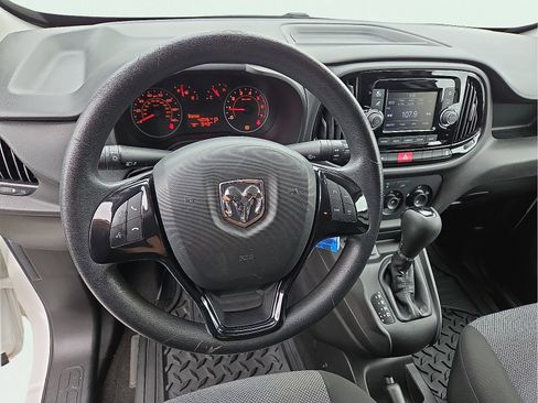 Used 2018 RAM ProMaster City Tradesman FWD image 11