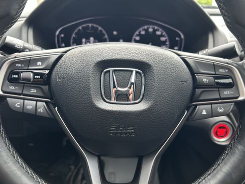 Used 2021 Honda Accord Sport image 22
