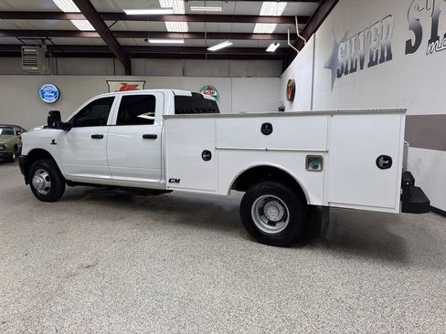 Used 2024 RAM 3500 Tradesman AWD/4WD image 4