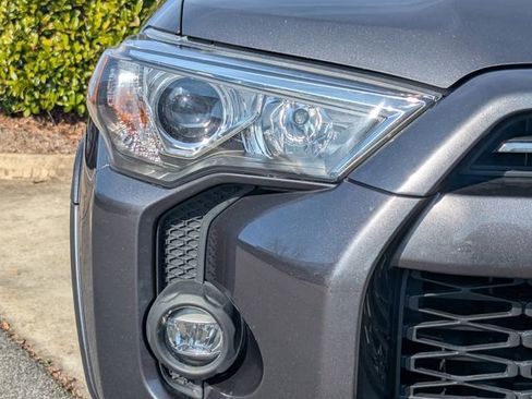 Used 2023 Toyota 4Runner SR5 Premium w/ Moonroof Package image 10