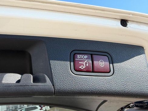 Used 2015 Mercedes-Benz GLK 350 2WD image 5