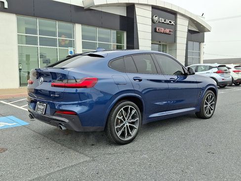 Used 2021 BMW X4 xDrive30i w/ M Sport Package image 6
