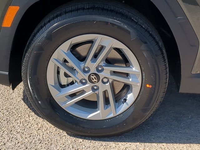 New 2025 Hyundai Tucson SE FWD image 11