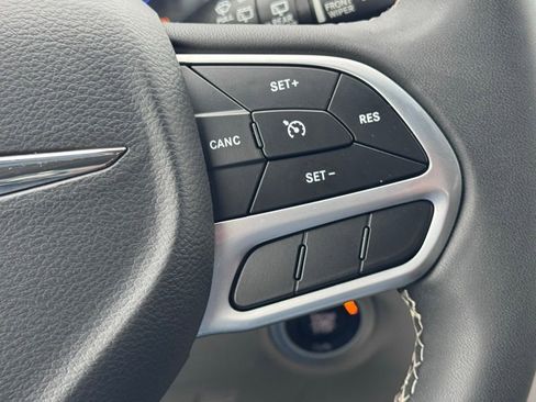 Used 2023 Chrysler Voyager LX FWD image 24