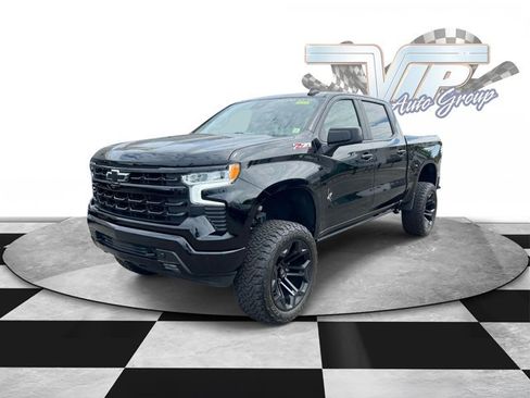 Used 2023 Chevrolet Silverado 1500 RST w/ Convenience Package II AWD/4WD image 2