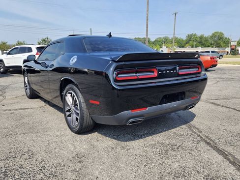 Used 2018 Dodge Challenger GT AWD/4WD image 13