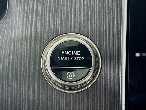 Certified 2025 Mercedes-Benz C 300 4MATIC Sedan image 16