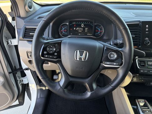 Used 2020 Honda Pilot Touring image 18