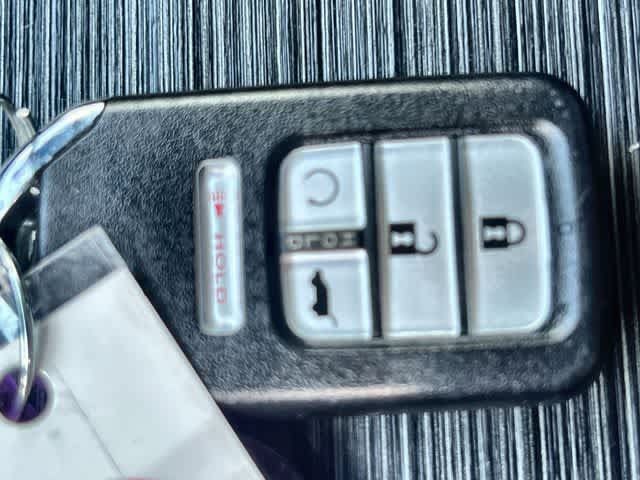 Used 2022 Honda Pilot Sport image 21
