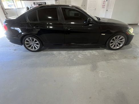 Used 2011 BMW 328i Sedan RWD image 2