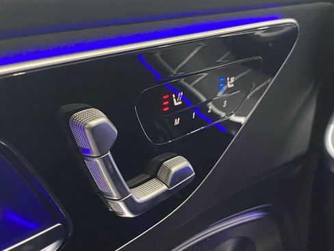 New 2026 Mercedes-Benz GLC 300 image 8