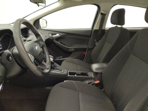 Used 2018 Ford Focus SE image 17