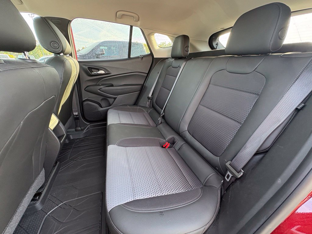 Used 2024 Chevrolet Trax LT w/ Driver Confidence Package FWD image 26