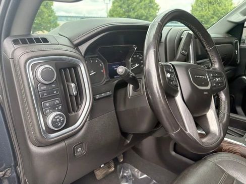 Used 2019 GMC Sierra 1500 Denali w/ Denali Ultimate Package AWD/4WD image 34
