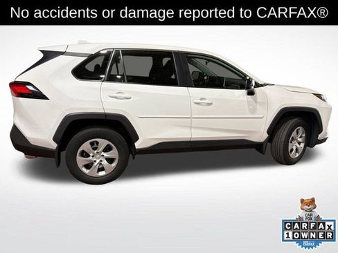Used 2023 Toyota RAV4 LE AWD/4WD image 3