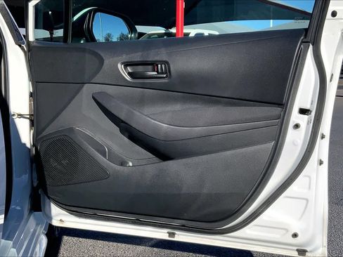 Used 2024 Toyota Corolla LE image 23
