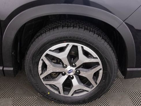 Used 2021 Subaru Forester Premium image 44