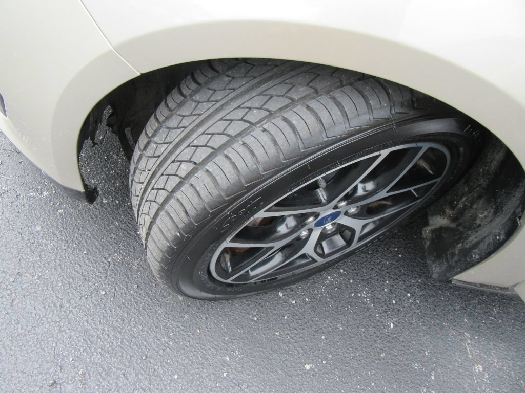 Used 2018 Ford Focus SE w/ SE Appearance Package FWD image 17