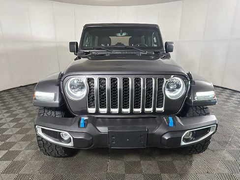 Used 2023 Jeep Wrangler Unlimited Sahara AWD/4WD image 9