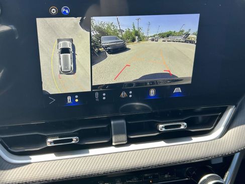 New 2026 Chevrolet Equinox LT FWD image 21