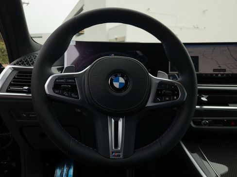 New 2026 BMW X5 M60i image 12