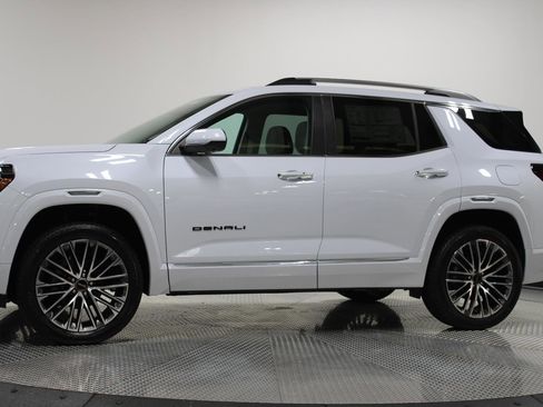 New 2026 GMC Terrain Denali w/ LPO, Black Badging Package image 6