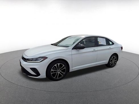 Used 2025 Volkswagen Jetta Sport image 8