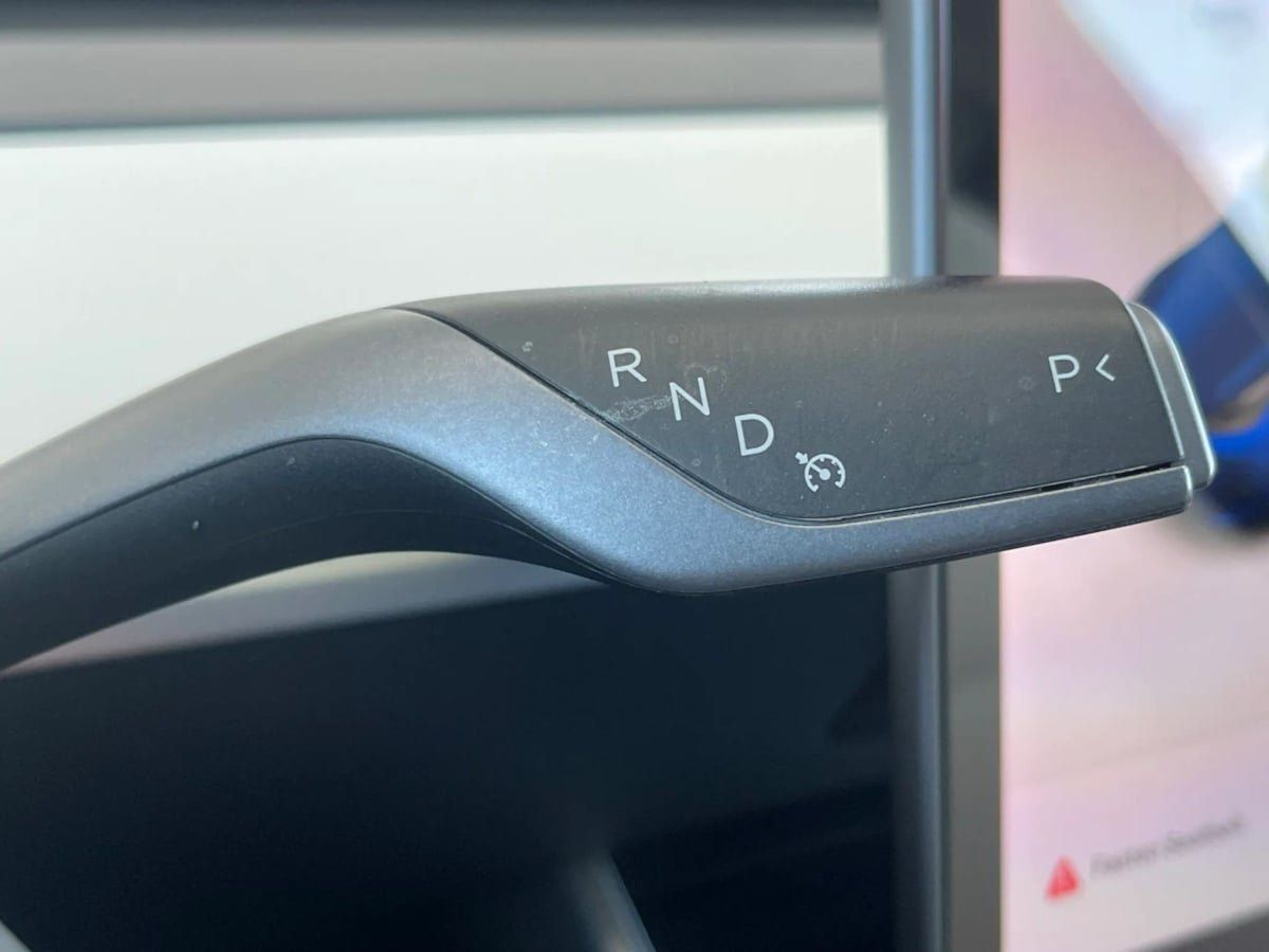 Used 2023 Tesla Model Y Long Range AWD/4WD image 39