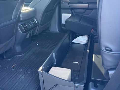 Used 2025 Ford F150 Raptor image 17