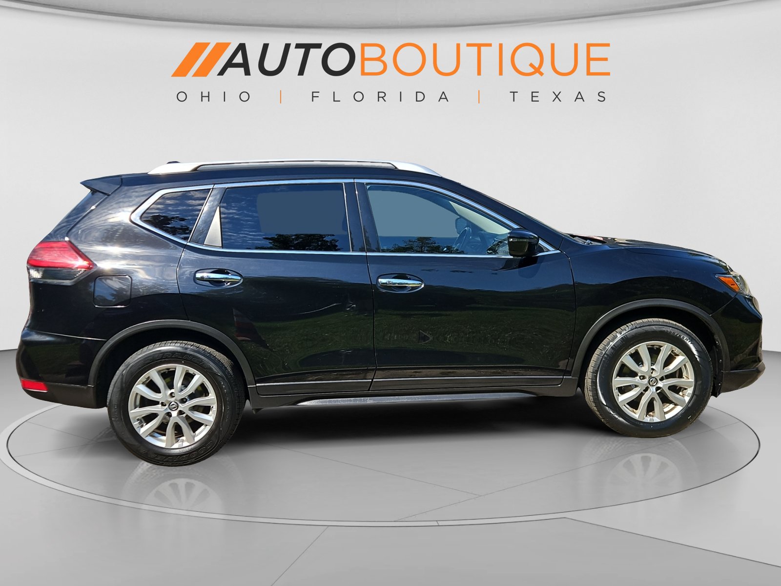 Used 2017 Nissan Rogue SV FWD image 6