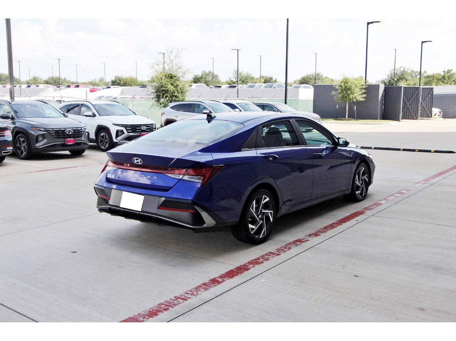 Certified 2025 Hyundai Elantra SEL FWD image 8