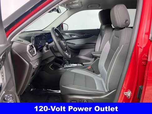Certified 2026 Chevrolet TrailBlazer LT w/ Convenience Package AWD/4WD image 11