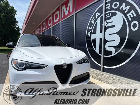 Used 2022 Alfa Romeo Stelvio Veloce AWD/4WD image 1