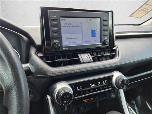 Used 2022 Toyota RAV4 XLE AWD/4WD image 15