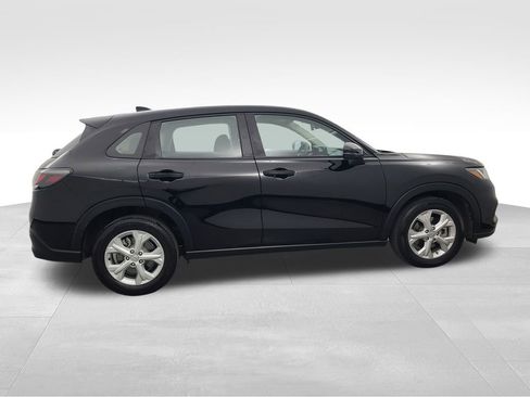 Used 2023 Honda HR-V LX image 2
