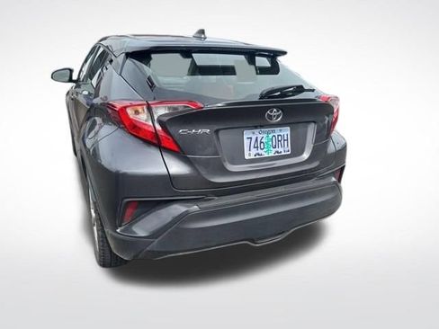 Used 2021 Toyota C-HR LE image 7