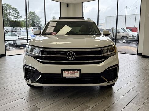Used 2021 Volkswagen Atlas SEL R-Line AWD/4WD image 2
