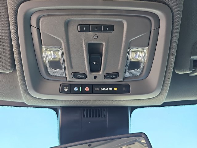 Used 2025 Chevrolet Silverado 2500 LTZ w/ LTZ Plus Package AWD/4WD image 31