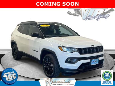 Certified 2023 Jeep Compass Latitude AWD/4WD image 1