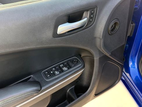 Used 2019 Dodge Charger SXT w/ Leather Interior Group image 21